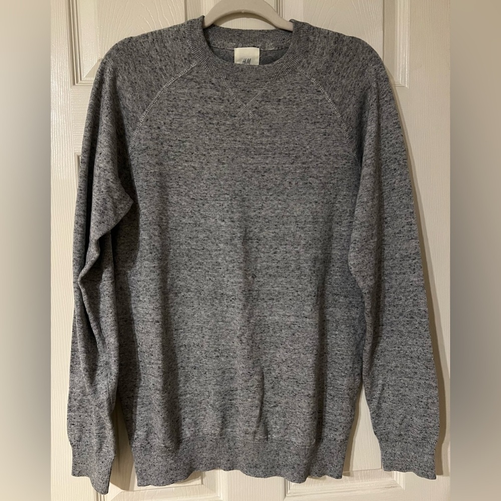 H&M Men’s Grey Shirt / Sweater